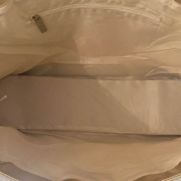 Versace Gold Ribbed Large Tote Bag, GWP. Like New. - Picture 8 of 12